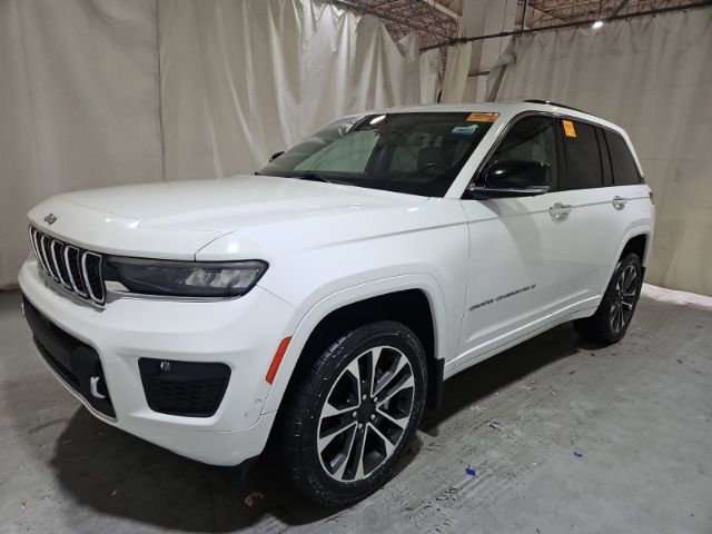 2022 Jeep Grand Cherokee Overland 4x2