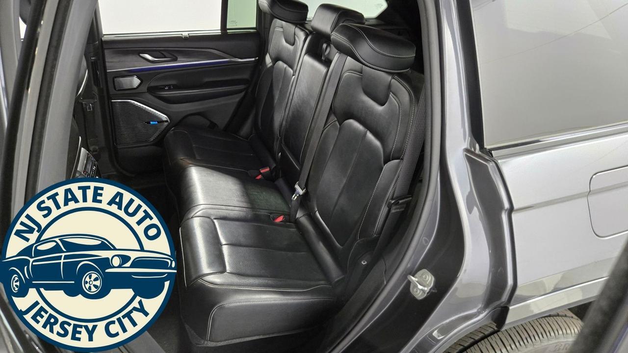 2022 Jeep Grand Cherokee Overland 4xe Jersey City NJ