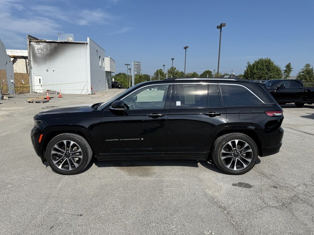 2022 Jeep Grand Cherokee Overland Crestwood KY