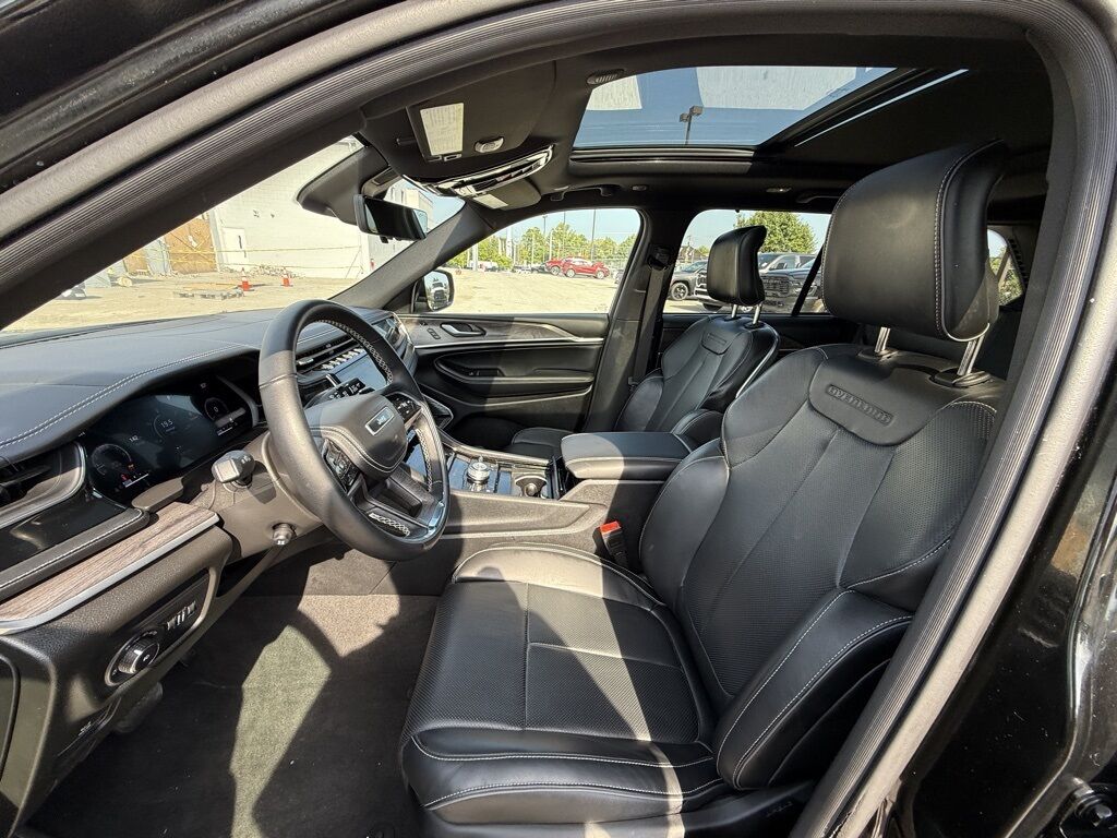 2022 Jeep Grand Cherokee Overland Crestwood KY