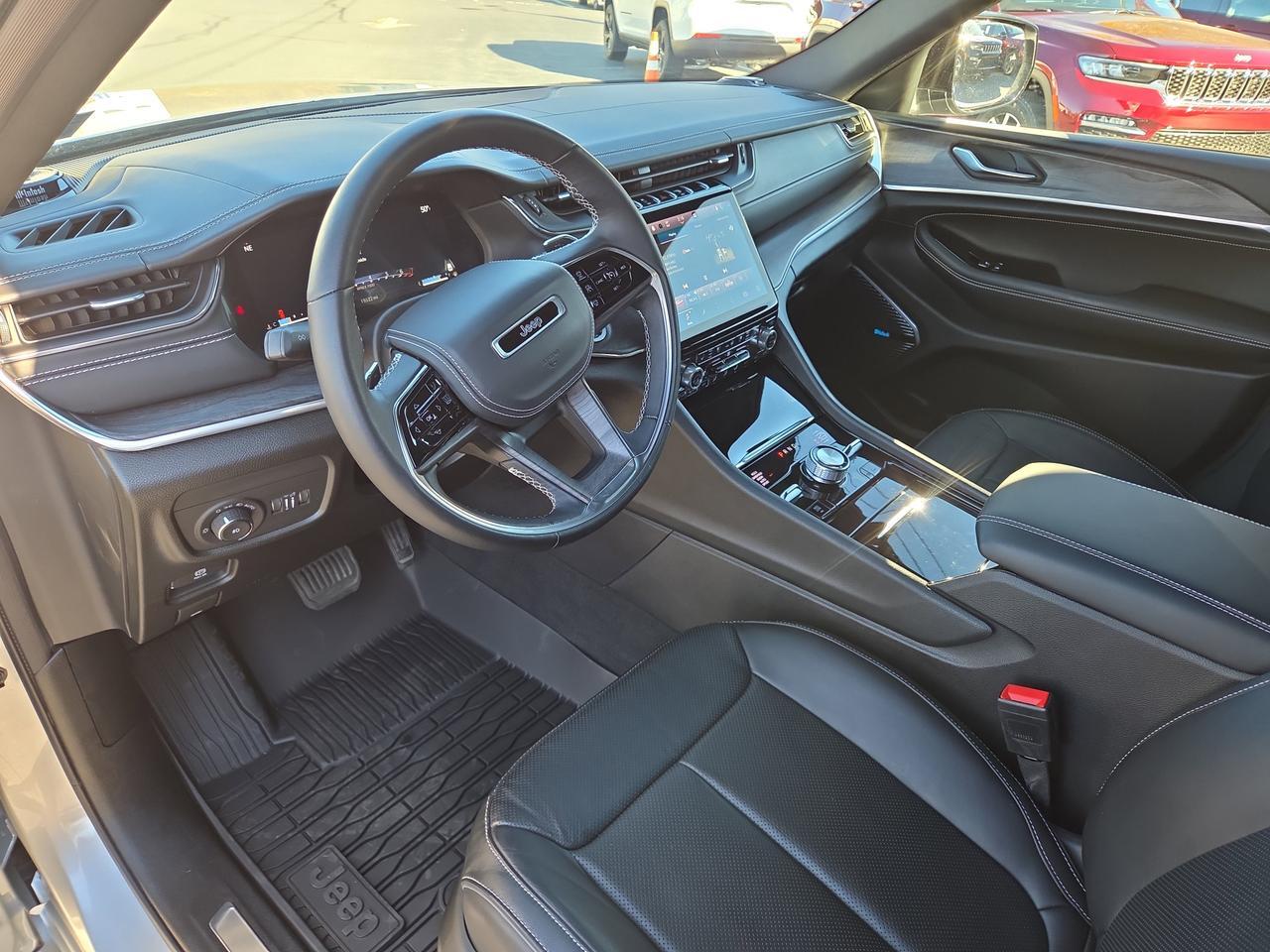 2022 Jeep Grand Cherokee Overland Hamburg PA