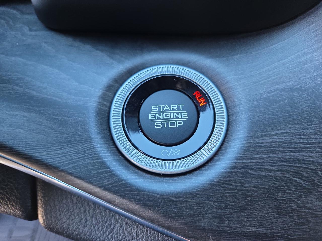 2022 Jeep Grand Cherokee Overland Hamburg PA