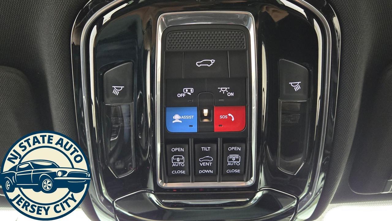 2022 Jeep Grand Cherokee Overland Jersey City NJ