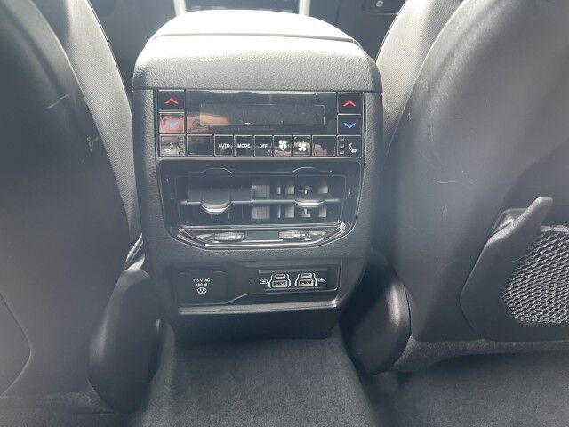 2022 Jeep Grand Cherokee Overland Marshfield MA