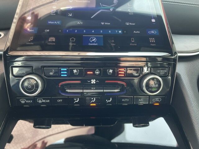 2022 Jeep Grand Cherokee Overland Marshfield MA