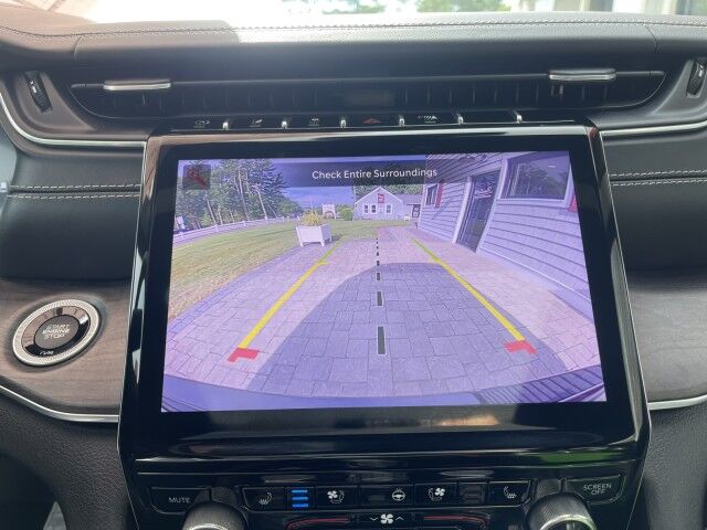 2022 Jeep Grand Cherokee Overland Marshfield MA