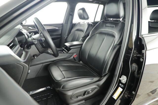 2022 Jeep Grand Cherokee Overland New Braunfels TX