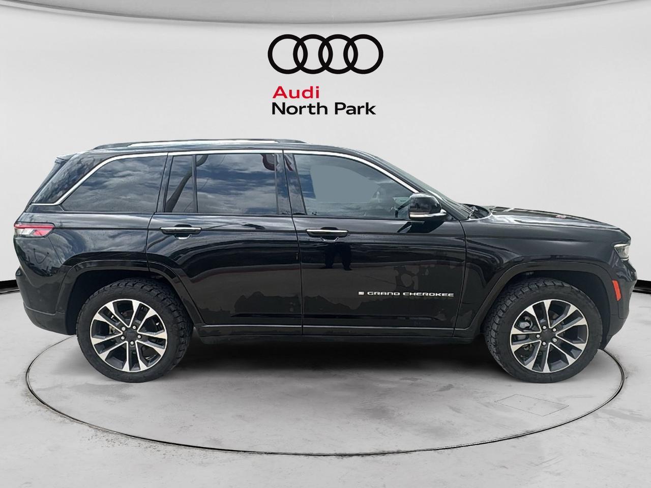 2022 Jeep Grand Cherokee Overland  Selma TX