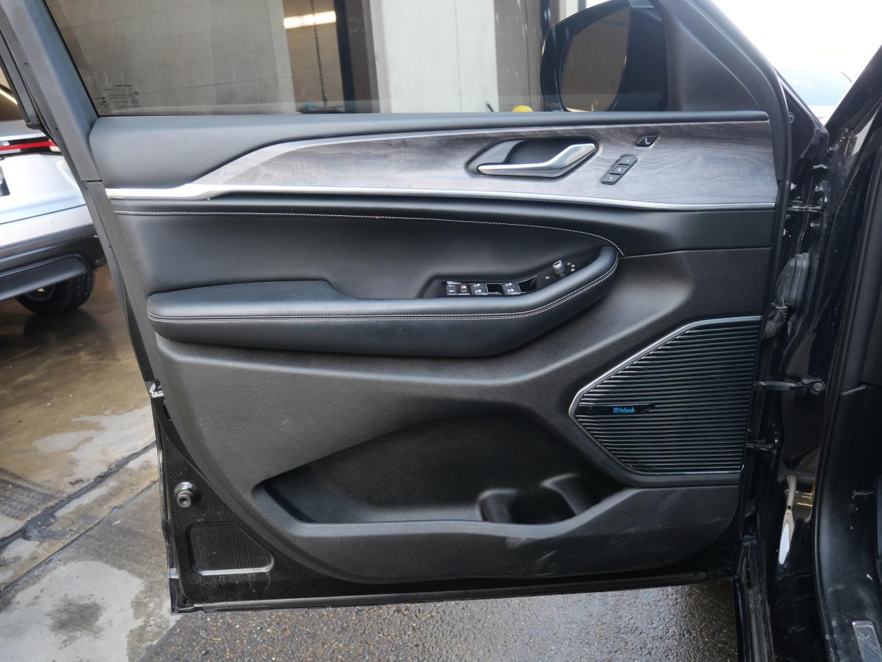 2022 Jeep Grand Cherokee Overland San Juan TX