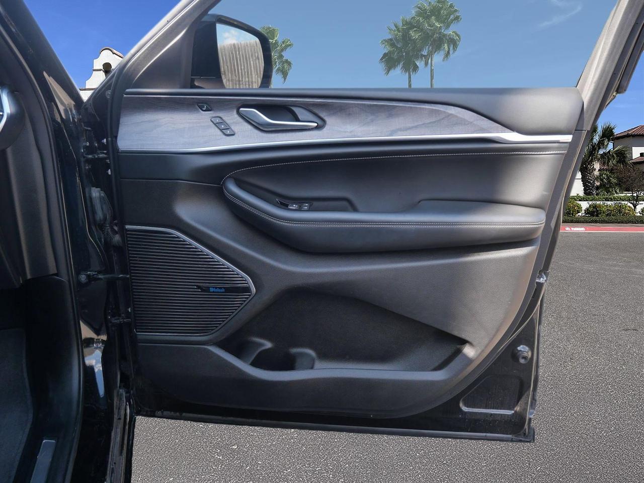 2022 Jeep Grand Cherokee Overland San Juan TX