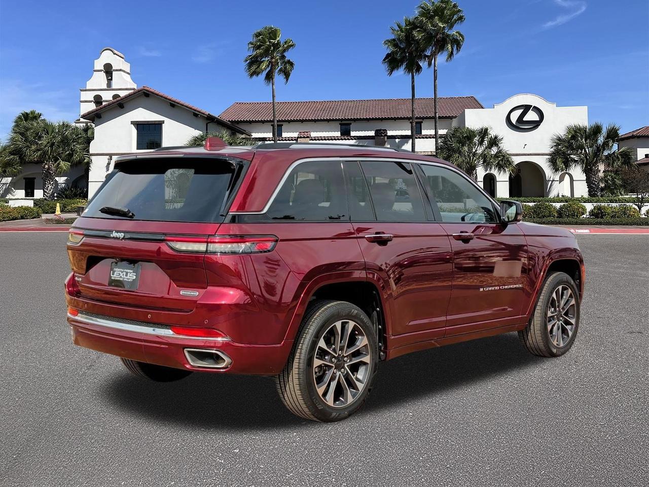 2022 Jeep Grand Cherokee Overland