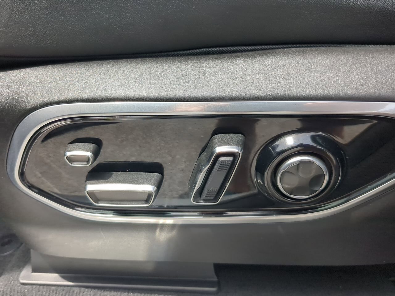 2022 Jeep Grand Cherokee Overland Winder GA