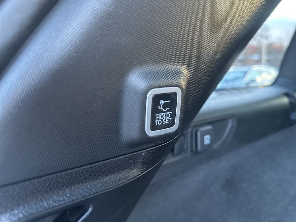 2022 Jeep Grand Cherokee Overland Worcester MA