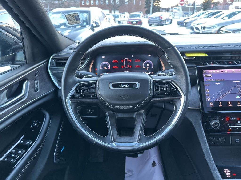 2022 Jeep Grand Cherokee Overland Worcester MA