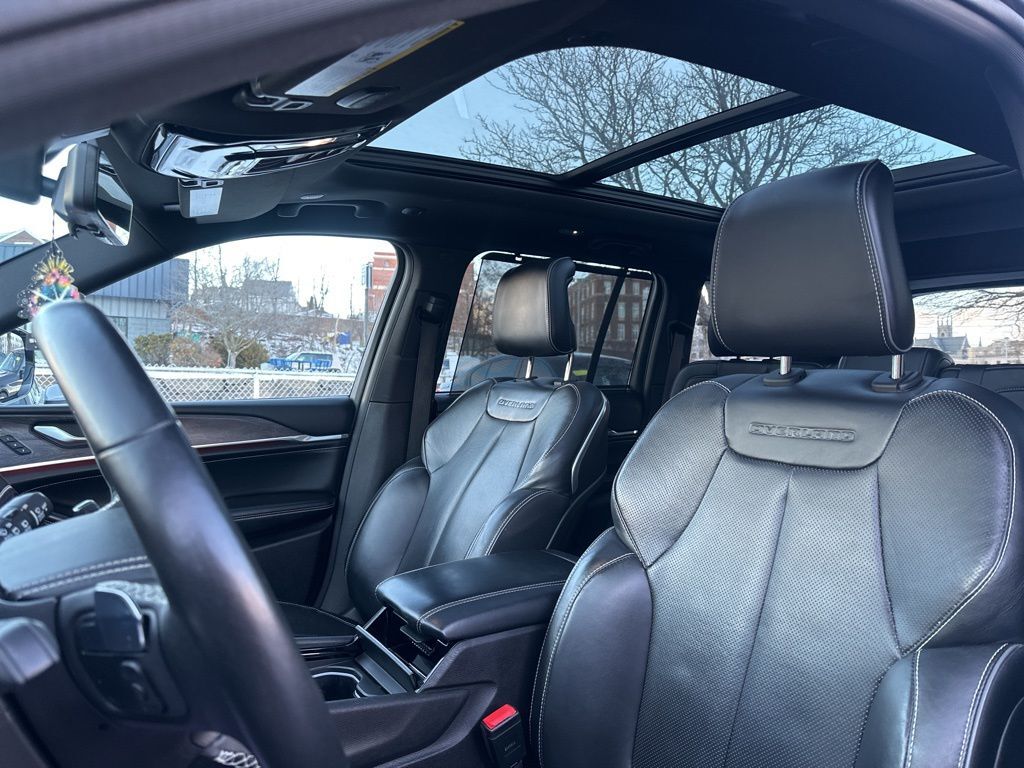 2022 Jeep Grand Cherokee Overland Worcester MA