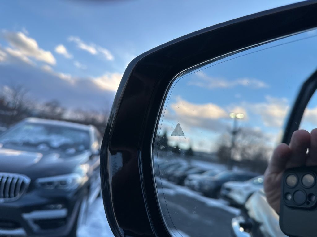 2022 Jeep Grand Cherokee Overland Worcester MA