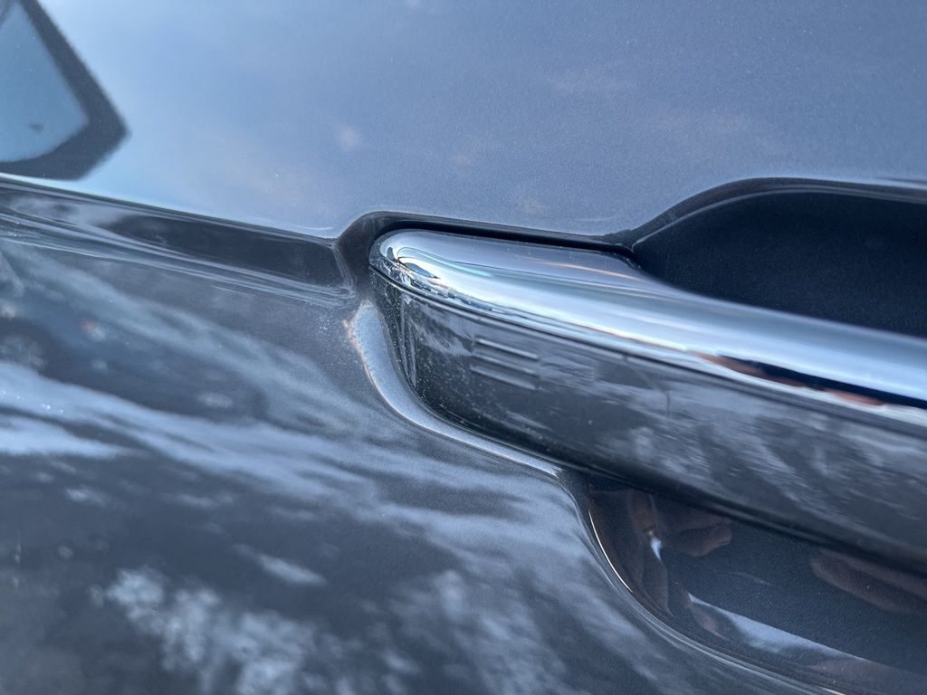 2022 Jeep Grand Cherokee Overland Worcester MA