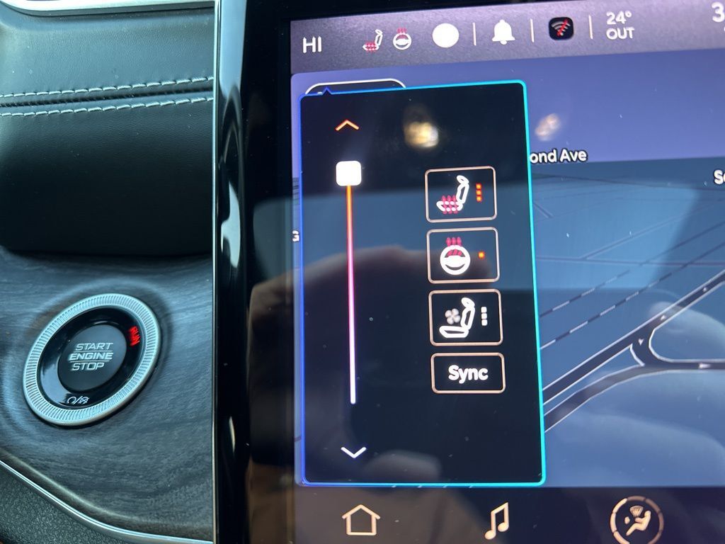 2022 Jeep Grand Cherokee Overland Worcester MA