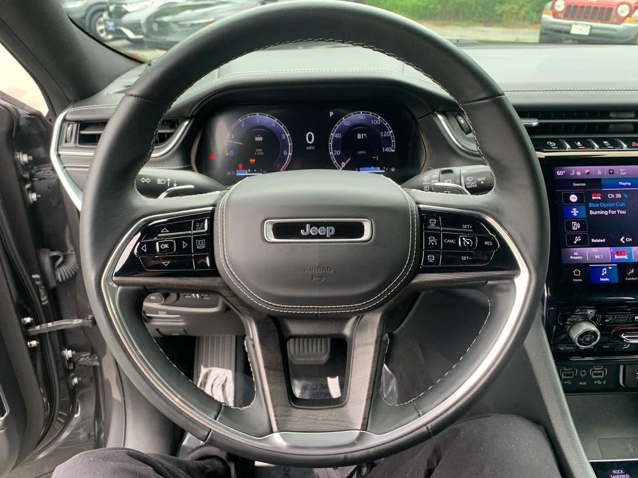 2022 Jeep Grand Cherokee Overland Dartmouth MA