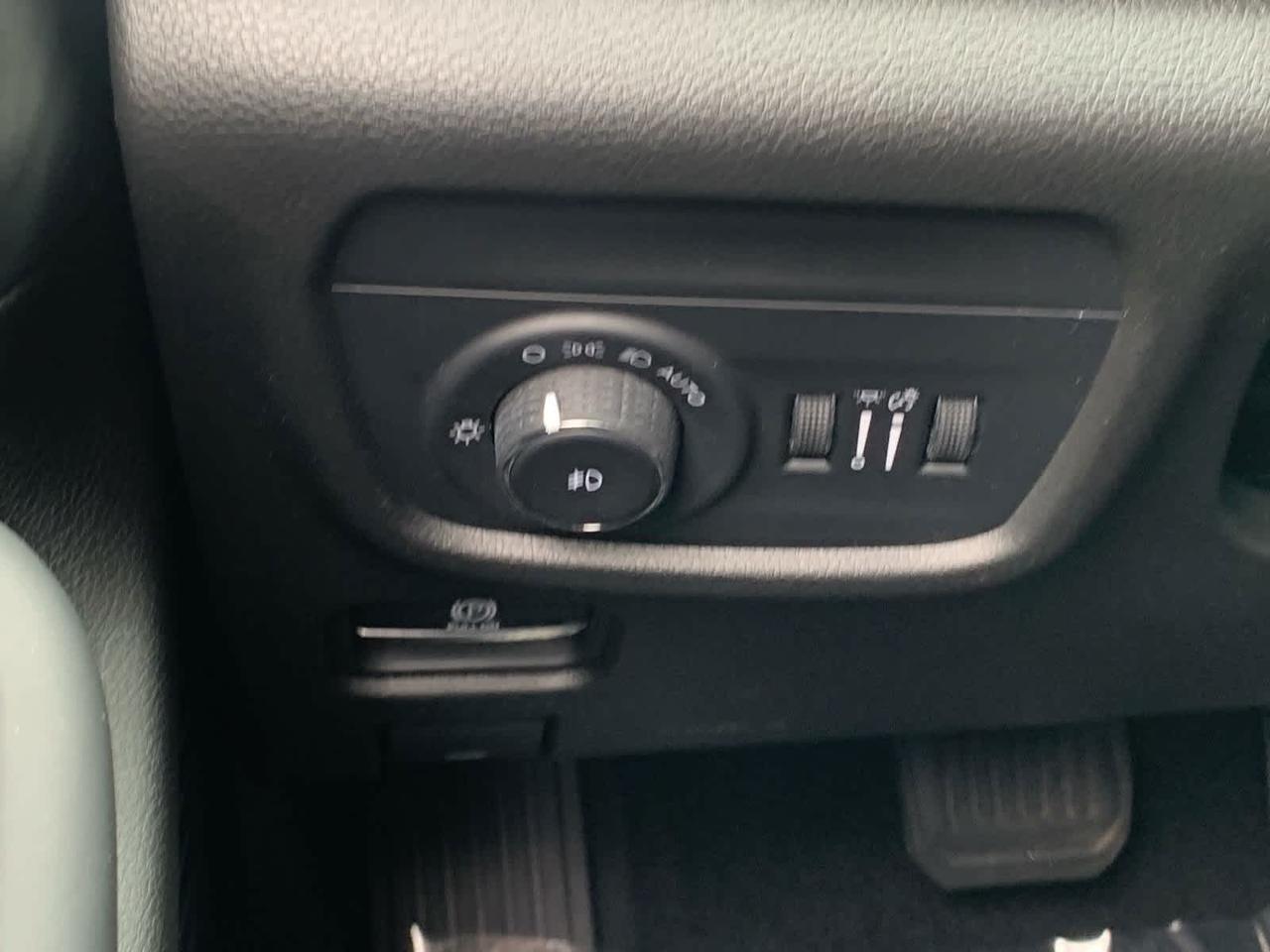 2022 Jeep Grand Cherokee Overland Dartmouth MA