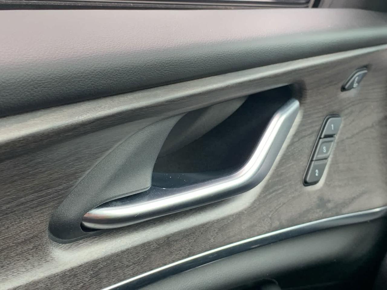 2022 Jeep Grand Cherokee Overland Dartmouth MA