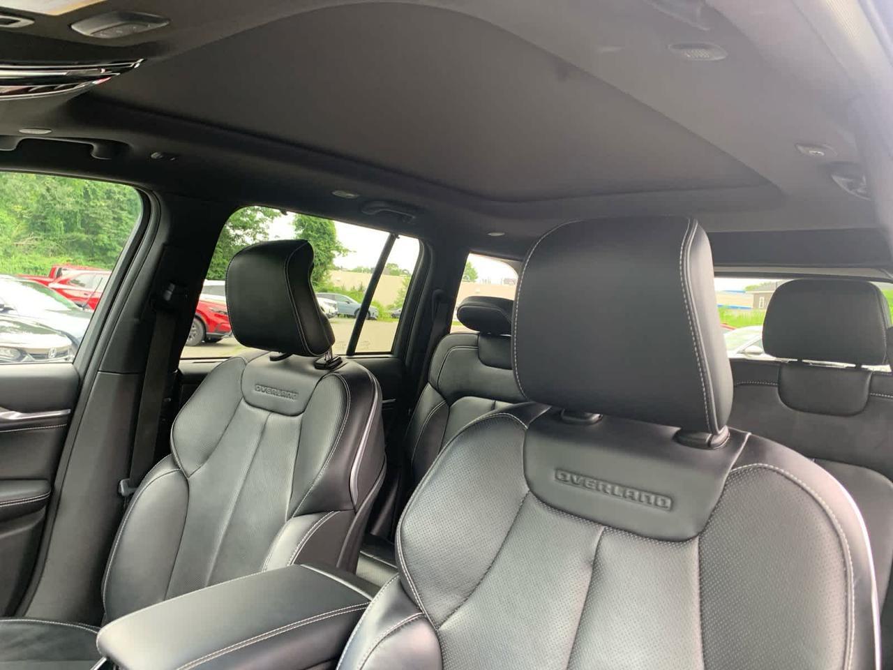 2022 Jeep Grand Cherokee Overland Dartmouth MA