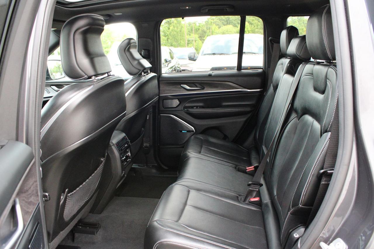 2022 Jeep Grand Cherokee Overland Stafford VA