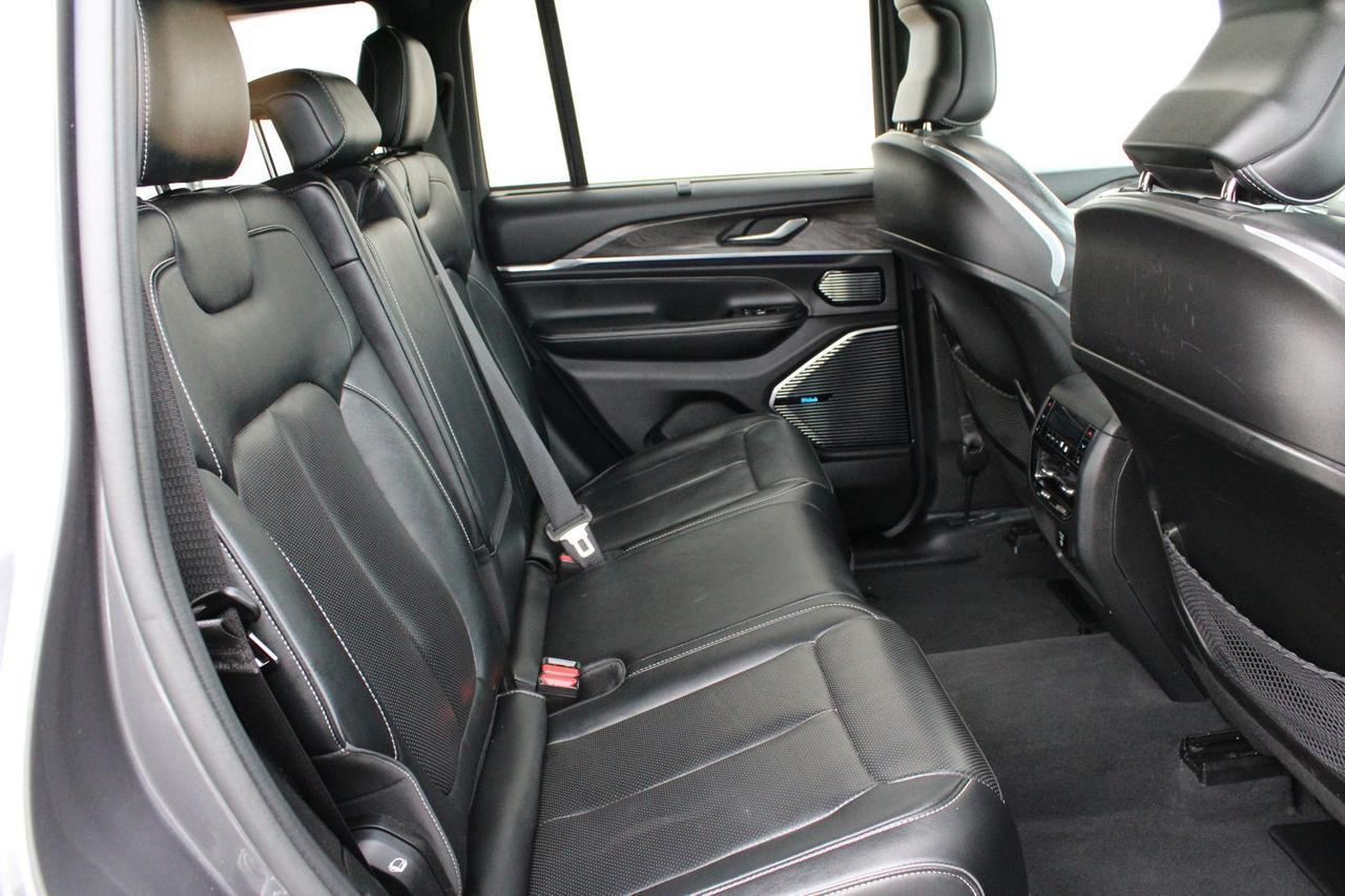 2022 Jeep Grand Cherokee Overland Stafford VA