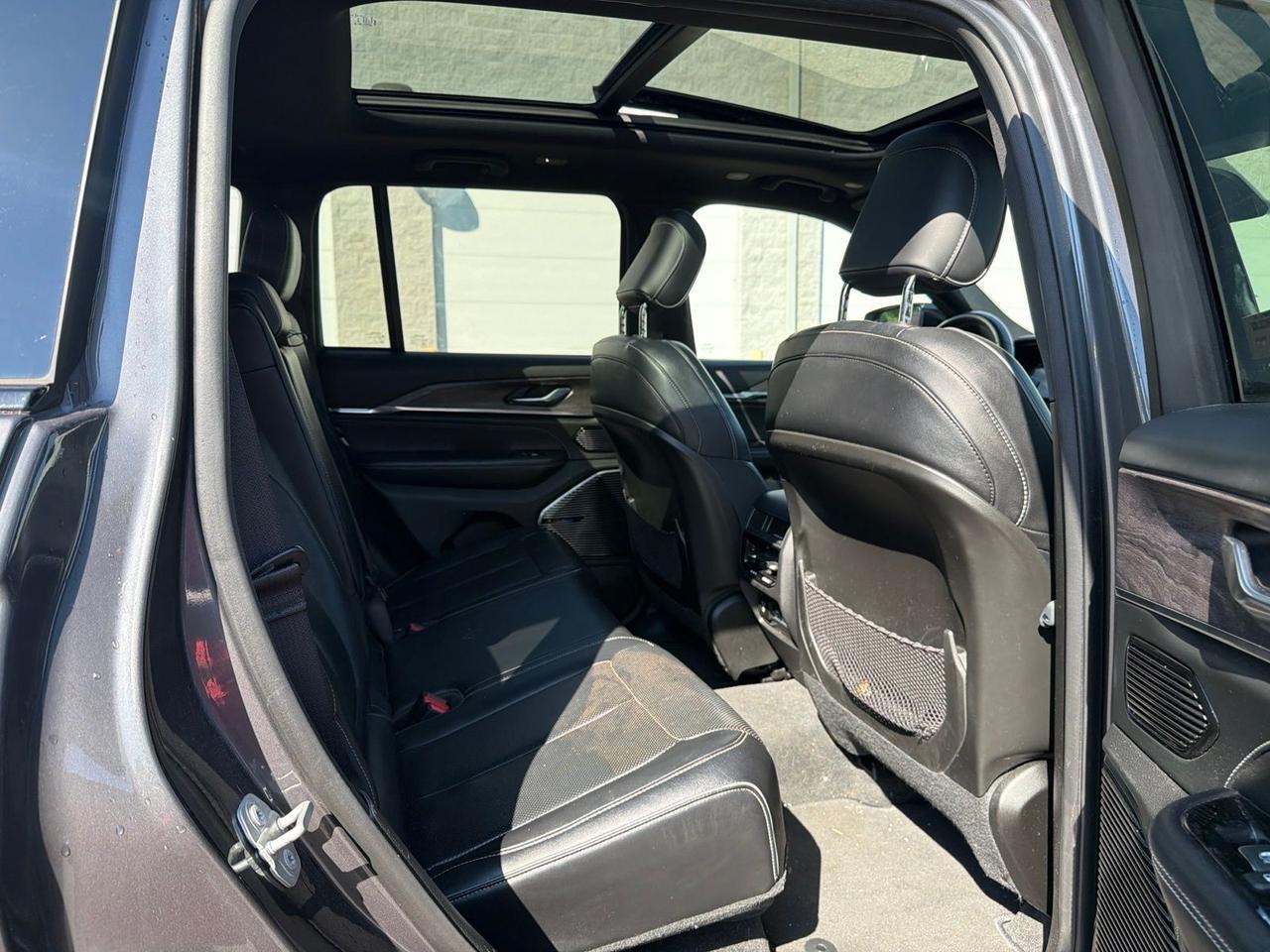 2022 Jeep Grand Cherokee Overland Ashland VA