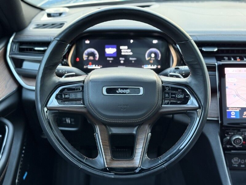 2022 Jeep Grand Cherokee Summit 4WD Arlington VA