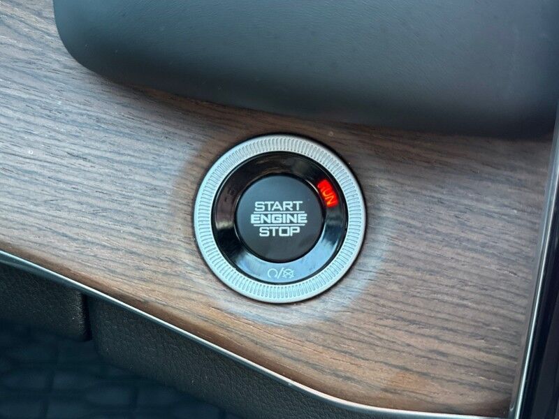 2022 Jeep Grand Cherokee Summit 4WD Arlington VA