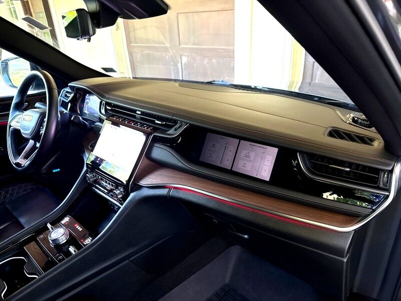 2022 Jeep Grand Cherokee Summit 4WD Arlington VA