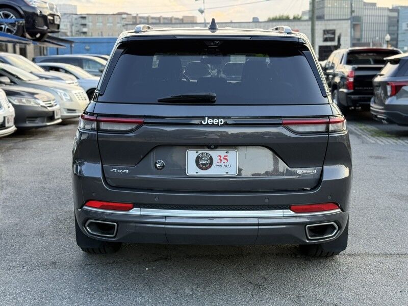 2022 Jeep Grand Cherokee Summit 4WD Arlington VA