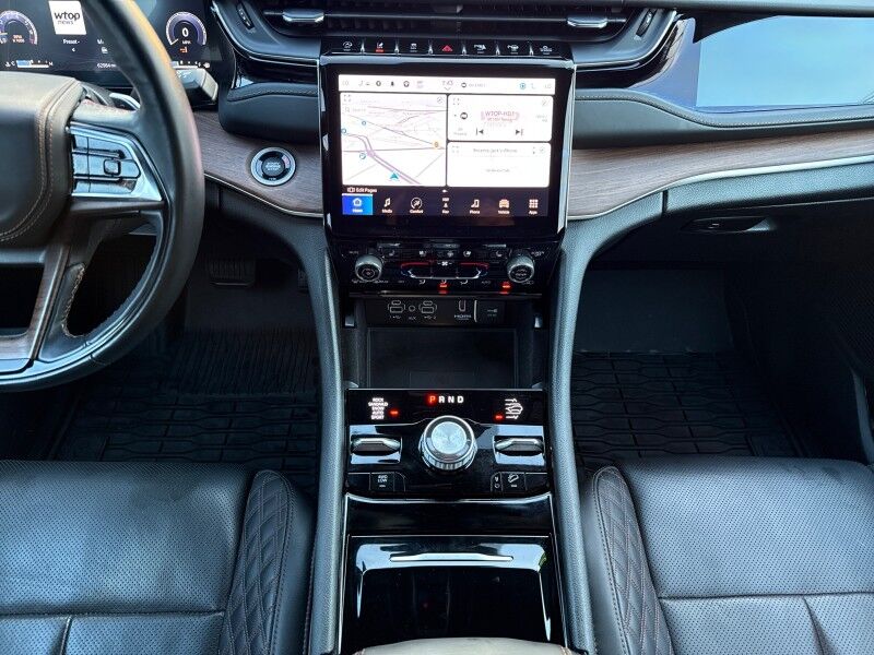 2022 Jeep Grand Cherokee Summit 4WD Arlington VA