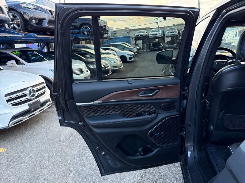 2022 Jeep Grand Cherokee Summit 4WD Arlington VA