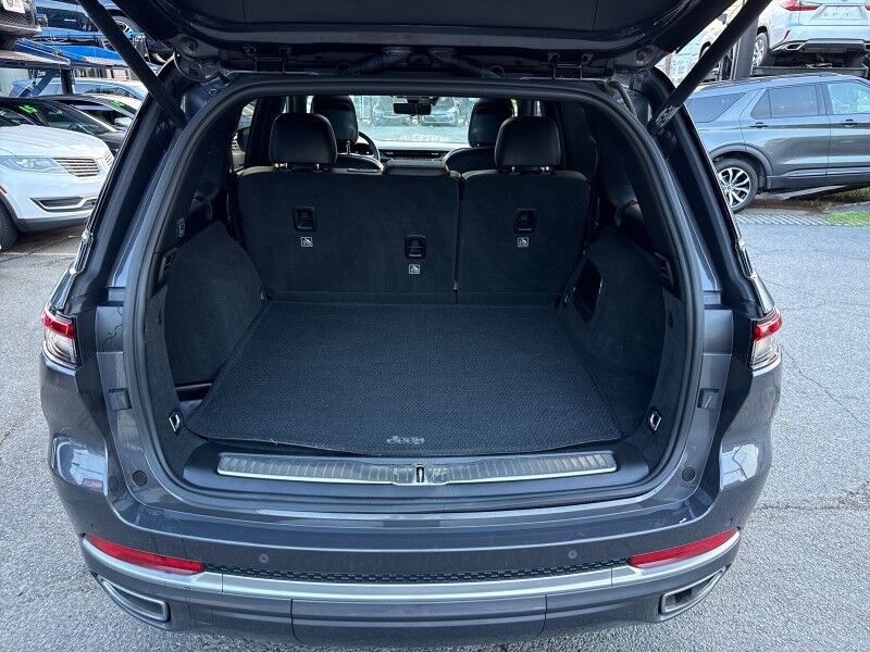 2022 Jeep Grand Cherokee Summit 4WD Arlington VA