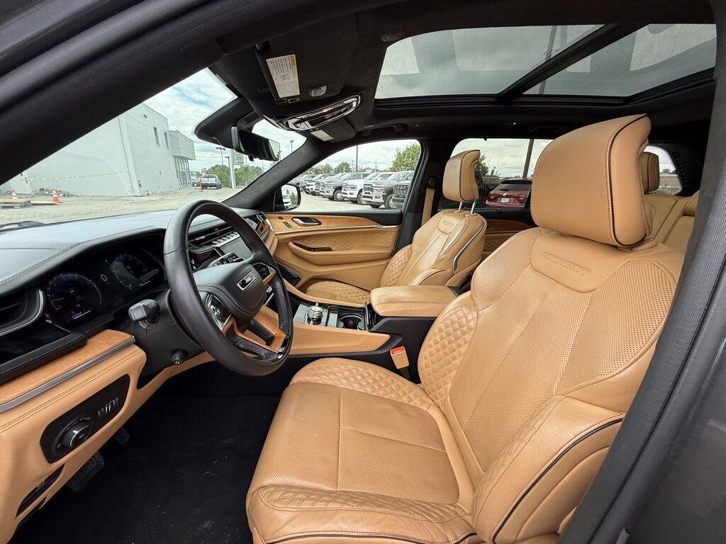2022 Jeep Grand Cherokee Summit Crestwood KY