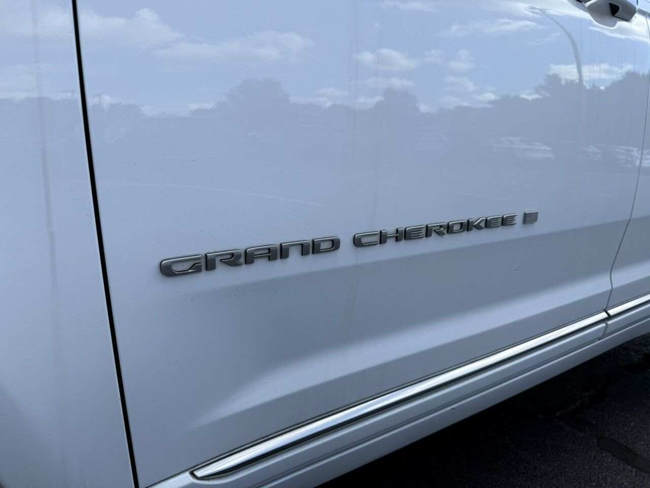 2022 Jeep Grand Cherokee Summit Fitchburg MA
