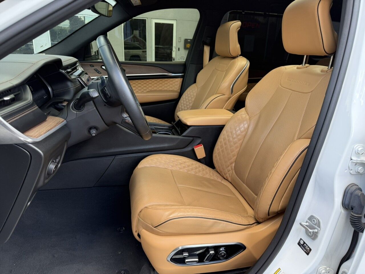 2022 Jeep Grand Cherokee Summit Fitchburg MA