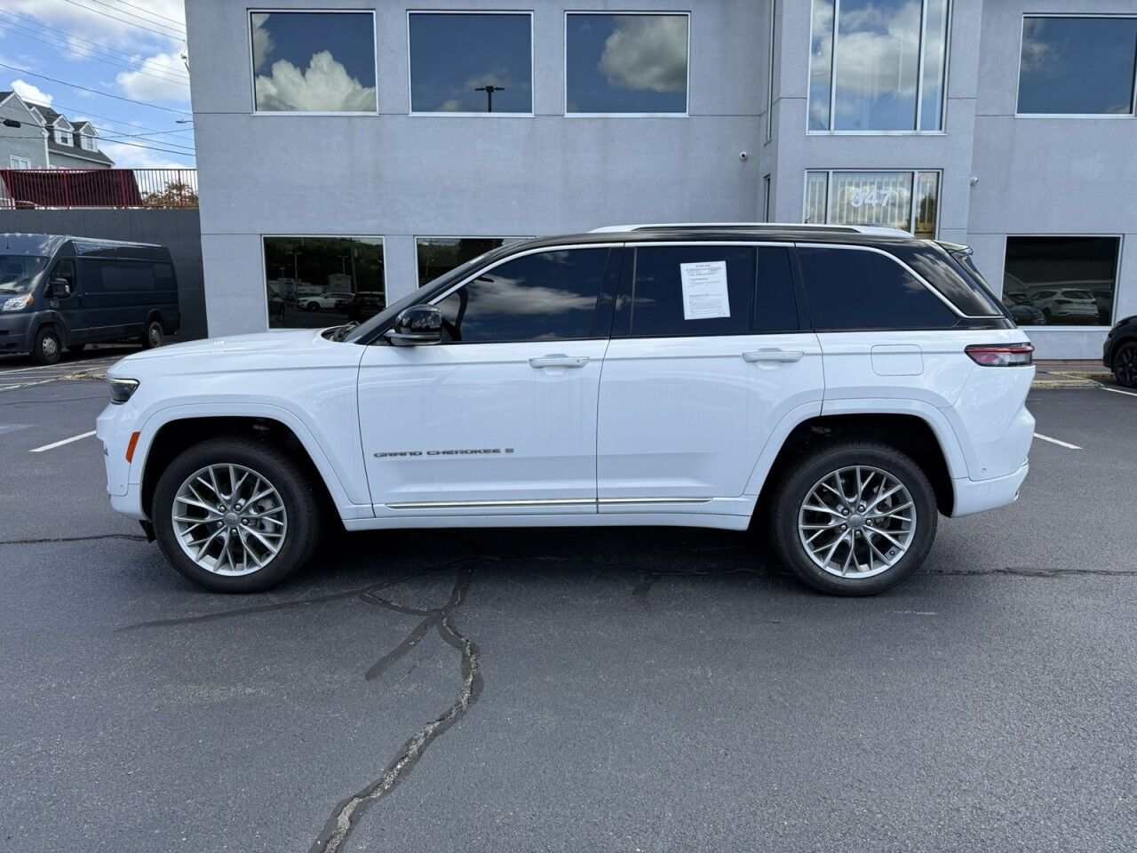 2022 Jeep Grand Cherokee Summit Fitchburg MA