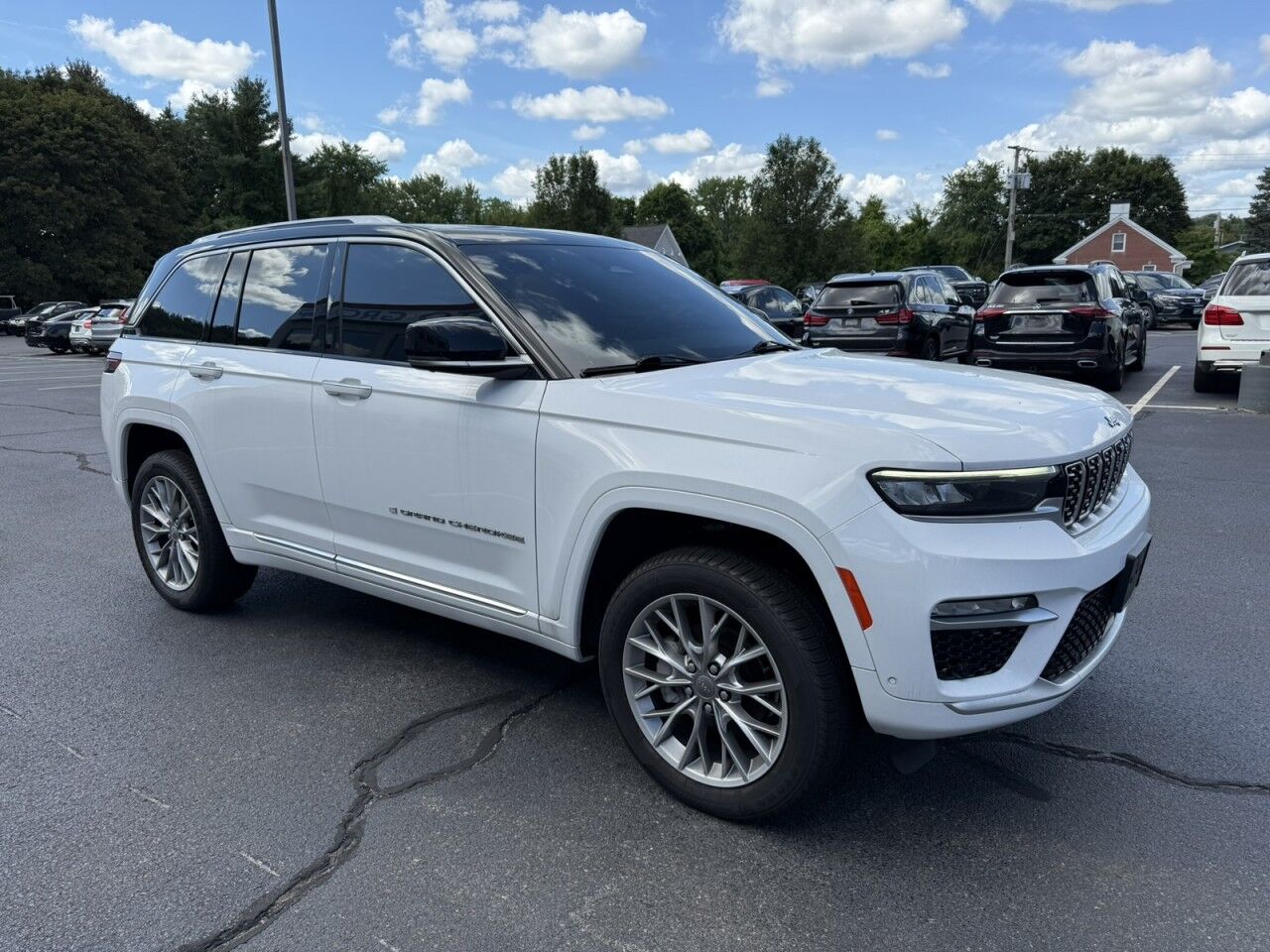 2022 Jeep Grand Cherokee Summit