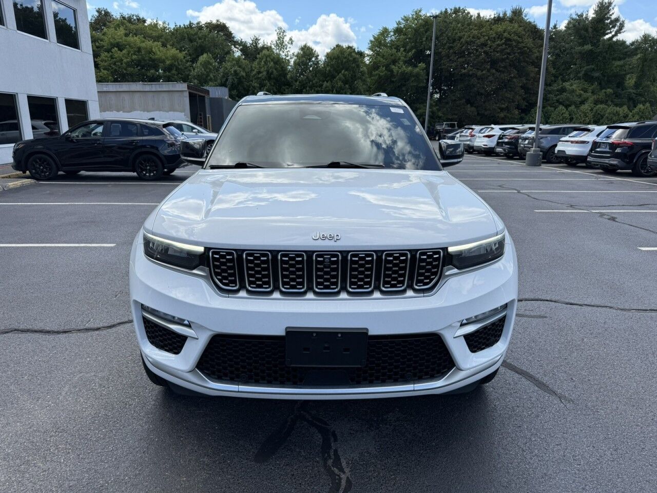 2022 Jeep Grand Cherokee Summit