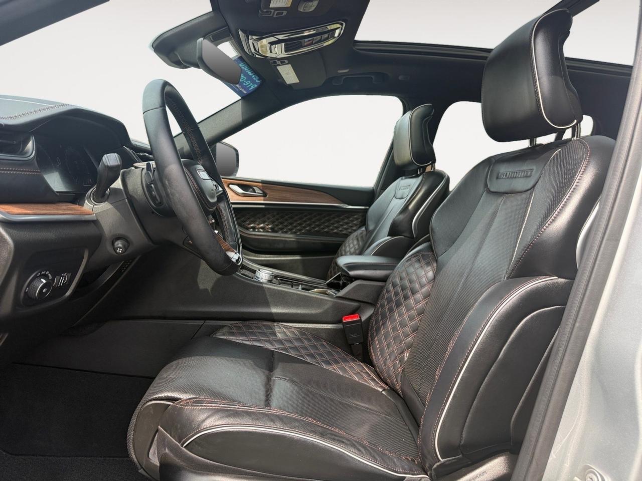 2022 Jeep Grand Cherokee Summit, HEATED/VENTILATED SEATS, HEATED REAR SEATS, MCINTOSH SPEAKERS, UNIVERSAL GARAGE DOOR OPENER, APPLE CARPLAY/ANDROID AUTO, BACKUP CAMERA, POWER FOLDING MIRRORS, POWER LIFTGATE, MOONROOF, NAVIGATION, CLEAN CARFAX, ONLY 1 OWNER!