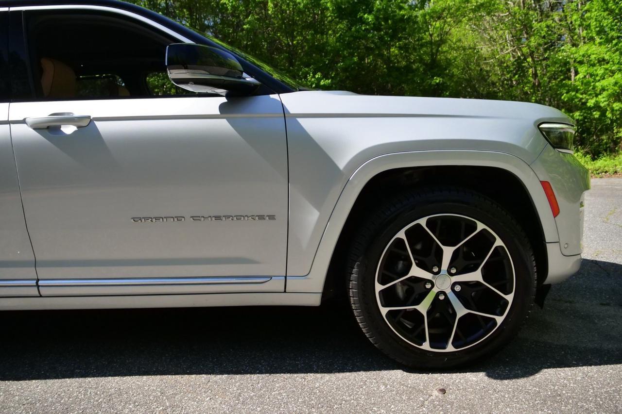 2022 Jeep Grand Cherokee Summit Reserve 4WD / ProTech Group / 5.7L V8! High Point NC