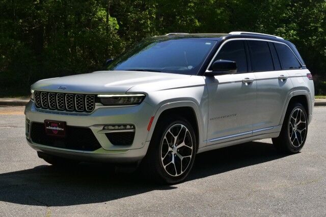 2022 Jeep Grand Cherokee Summit Reserve 4WD / ProTech Group / 5.7L V8! High Point NC