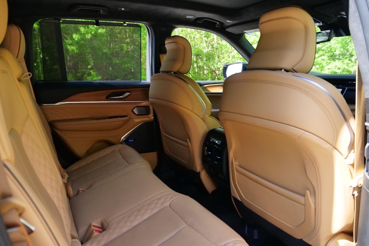 2022 Jeep Grand Cherokee Summit Reserve 4WD / ProTech Group / 5.7L V8! Lincolnton NC