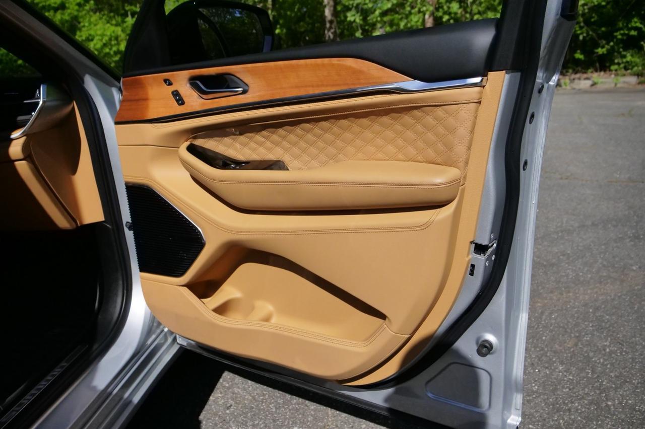 2022 Jeep Grand Cherokee Summit Reserve 4WD / ProTech Group / 5.7L V8! Lincolnton NC