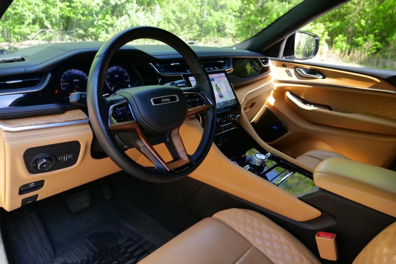 2022 Jeep Grand Cherokee Summit Reserve 4WD / ProTech Group / 5.7L V8! Lincolnton NC