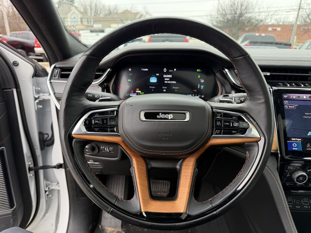 2022 Jeep Grand Cherokee Summit Reserve 4xe Crestwood KY