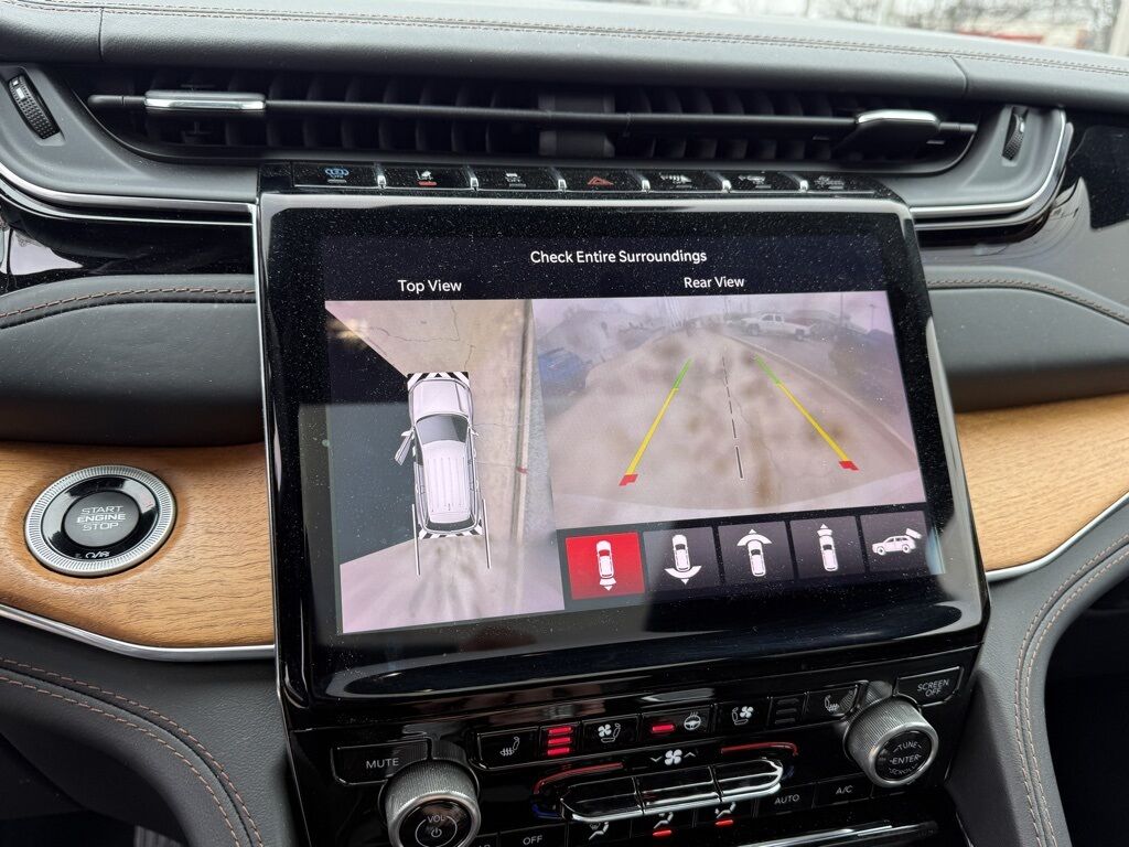 2022 Jeep Grand Cherokee Summit Reserve 4xe Crestwood KY